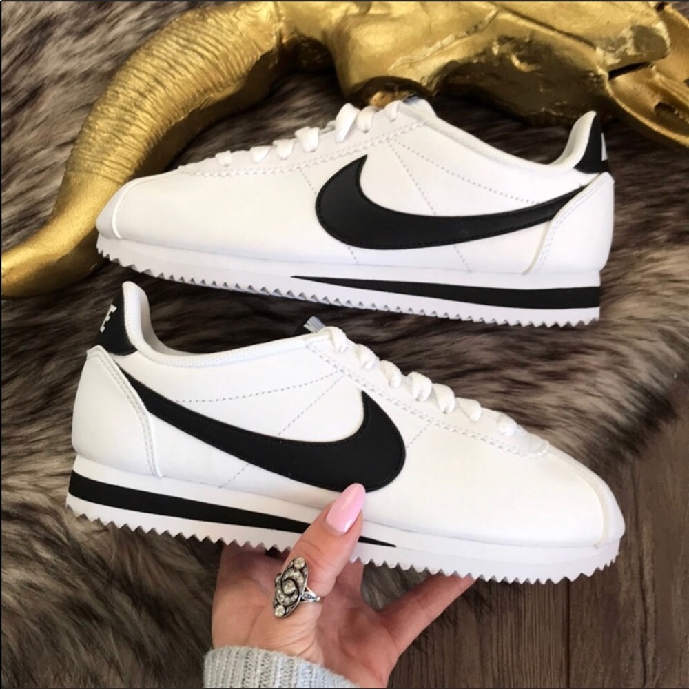 NWTNike Cortez Leather! - Picture 6 of 8